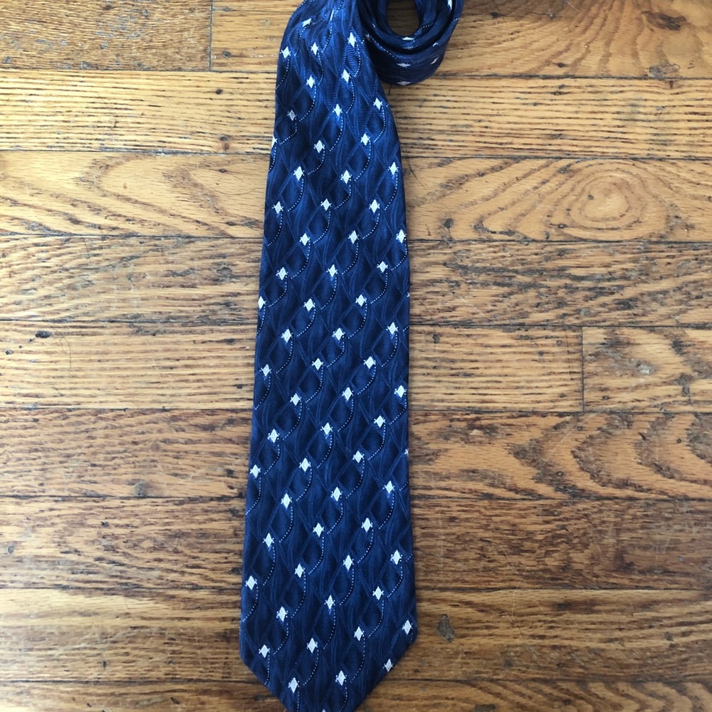 Park Avenue Italian All Silk/Hand Made Tie!